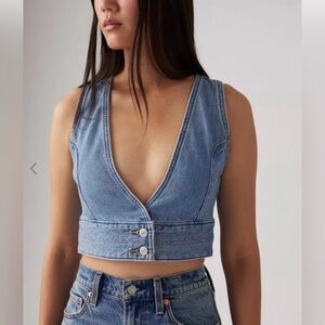 Levi’s Raine Denim cropped vest
